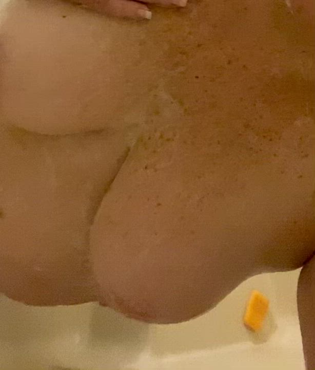 Big Nipples Boobs Chubby Freckles Shower Wet gif