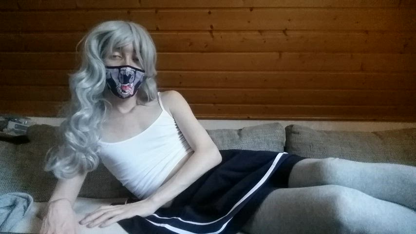 Presenting myself like this to others makes me leak.