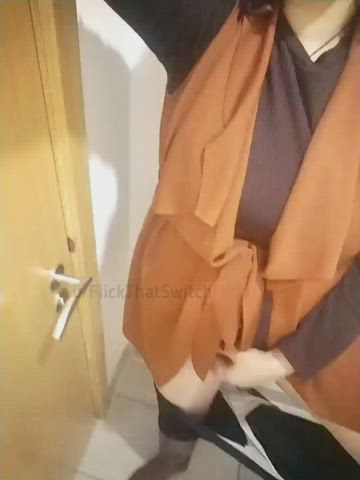 clit rubbing female fingering masturbating office solo wet pussy work r/holdthemoan