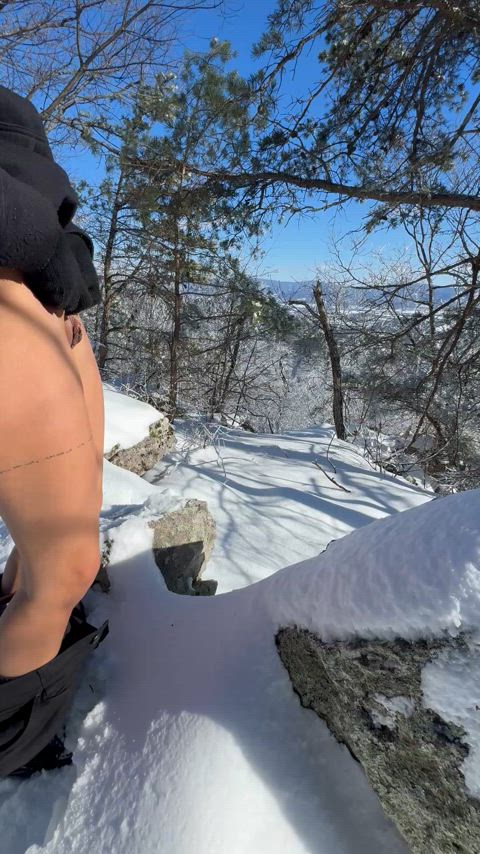 big clit clit pee peeing piss pissing pussy lips gif