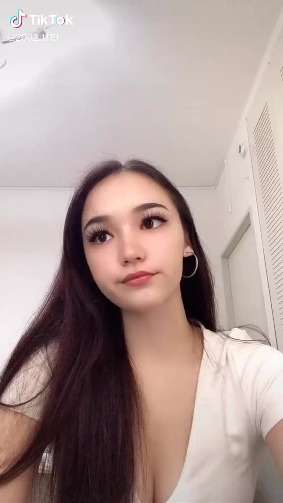 TikTok Japan (940)