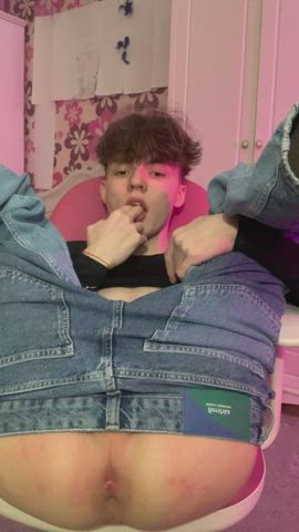 piss in my pussy 🤤💦 [18]