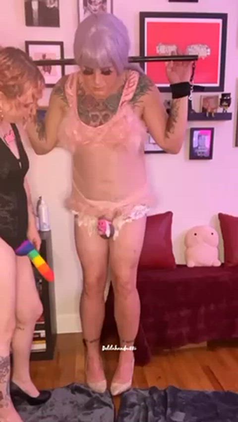 Maybe if enough alpha cum is around my cage it will make my clitty grow🫣