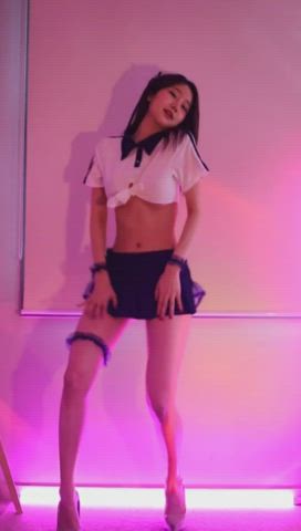 ass dancing korean gif