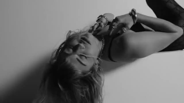 Miley Cyrus SHE IS COMING - D.R.E.A.M. sequence