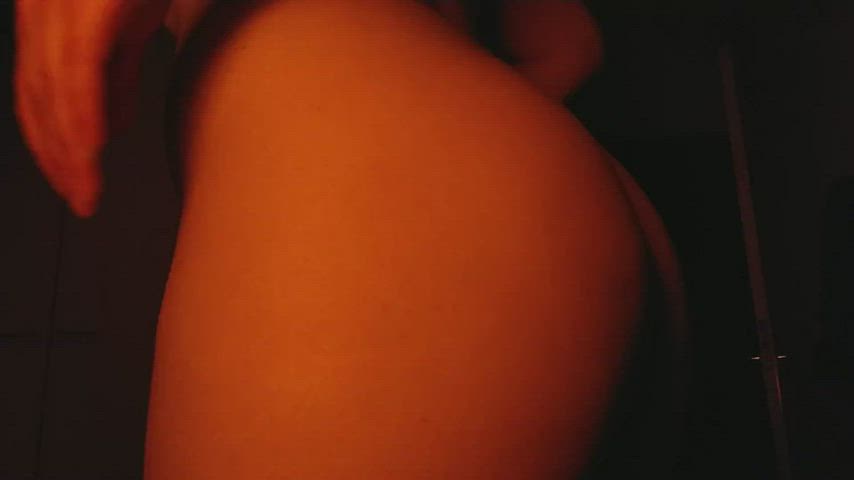 Bubble Butt Sideboob Slapping gif