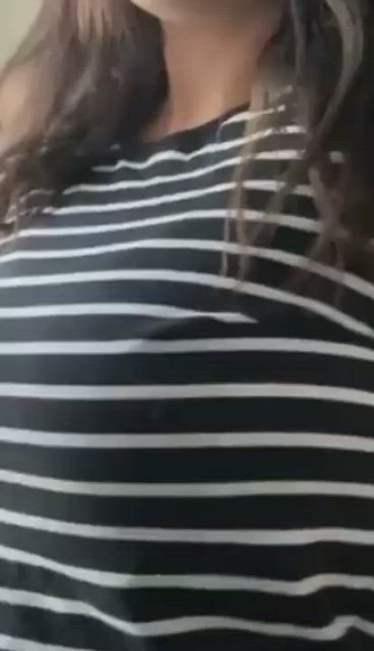 Multiple tittydrop