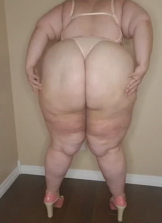 Do you think you can make my ass clap with no hands?