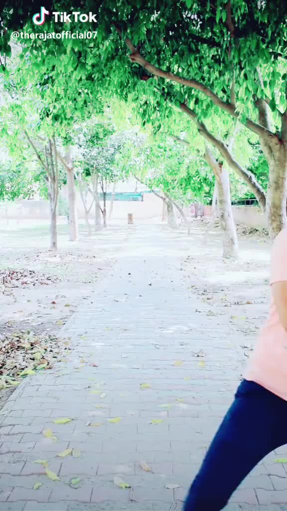 Apple ? Legi? #15svines #comedy #funny #apple #firehand #vines #trending #prank