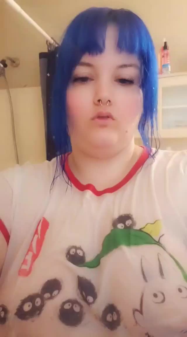 OC titty drop with a wet tee shirt ;P