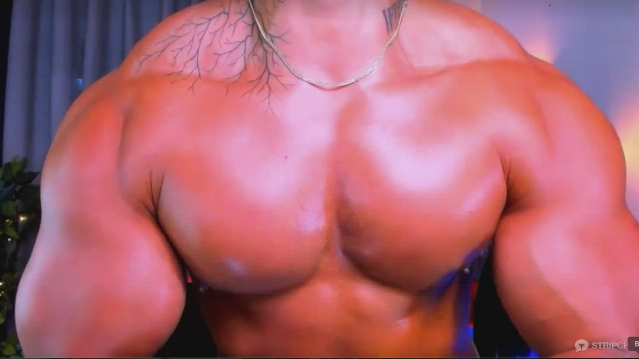 those PECS, and that FACE ... is he even real? [artemis_kaztman]