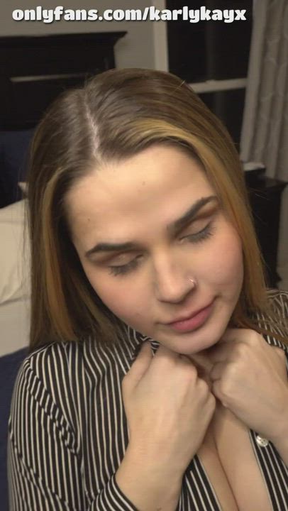18 YO Blonde ? I want to do Custom requests with your name! ? I'm very interactive