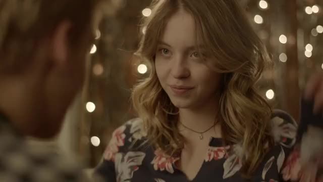 Sydney Sweeney gif