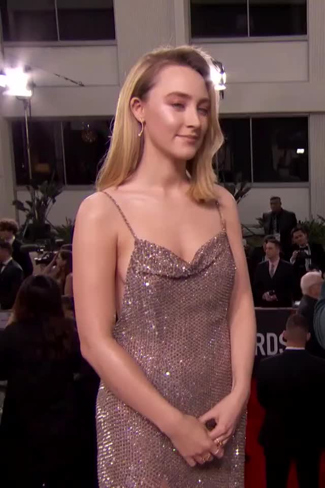 Saoirse Ronan gif