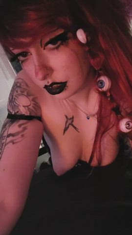 I put no face in my mouth [F]