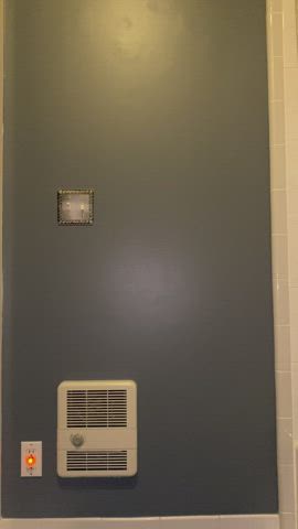 Taking a leak 33 yrs old