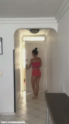 Invited in after delivery to fuck
