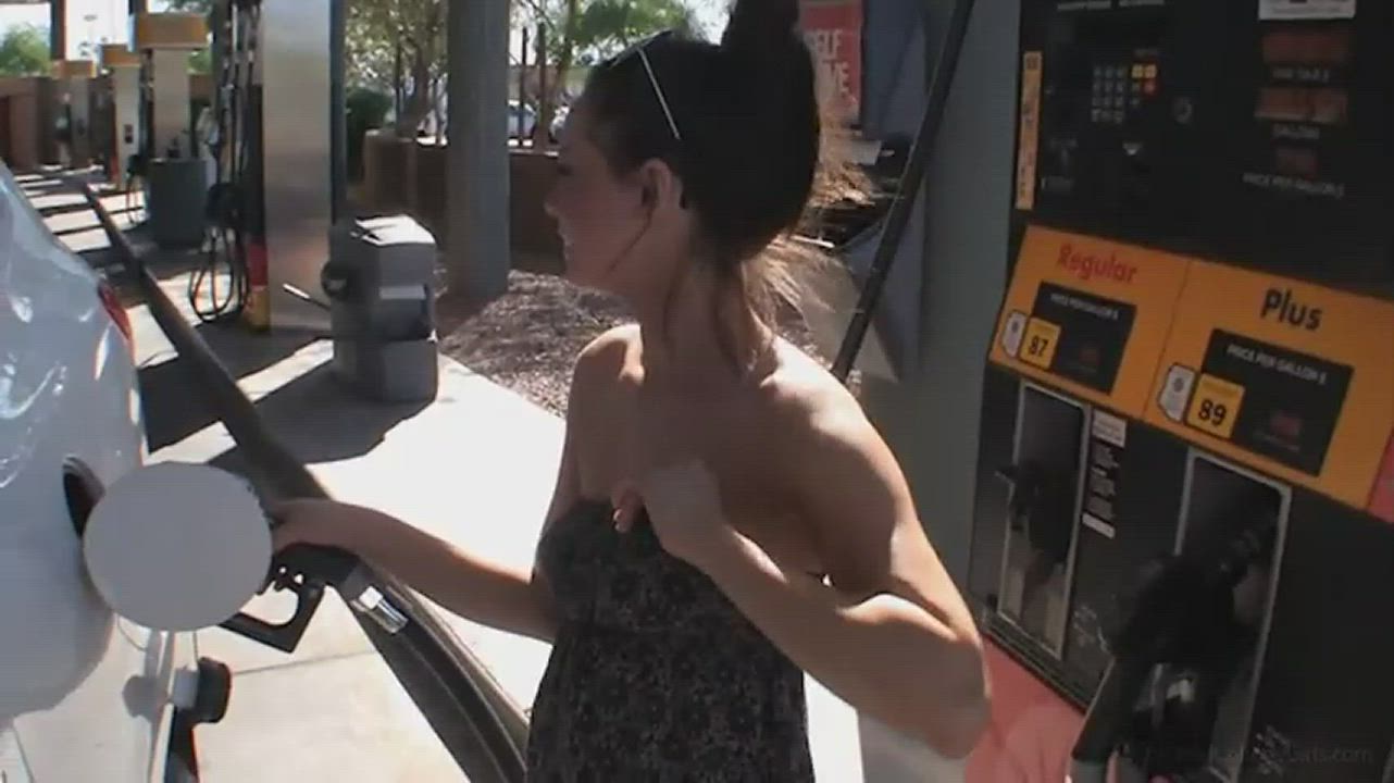 Full Service [GIF]