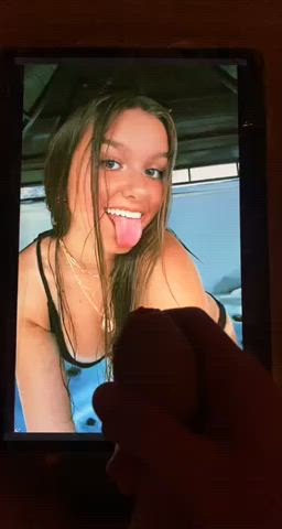Redditors hot cousin takes a load