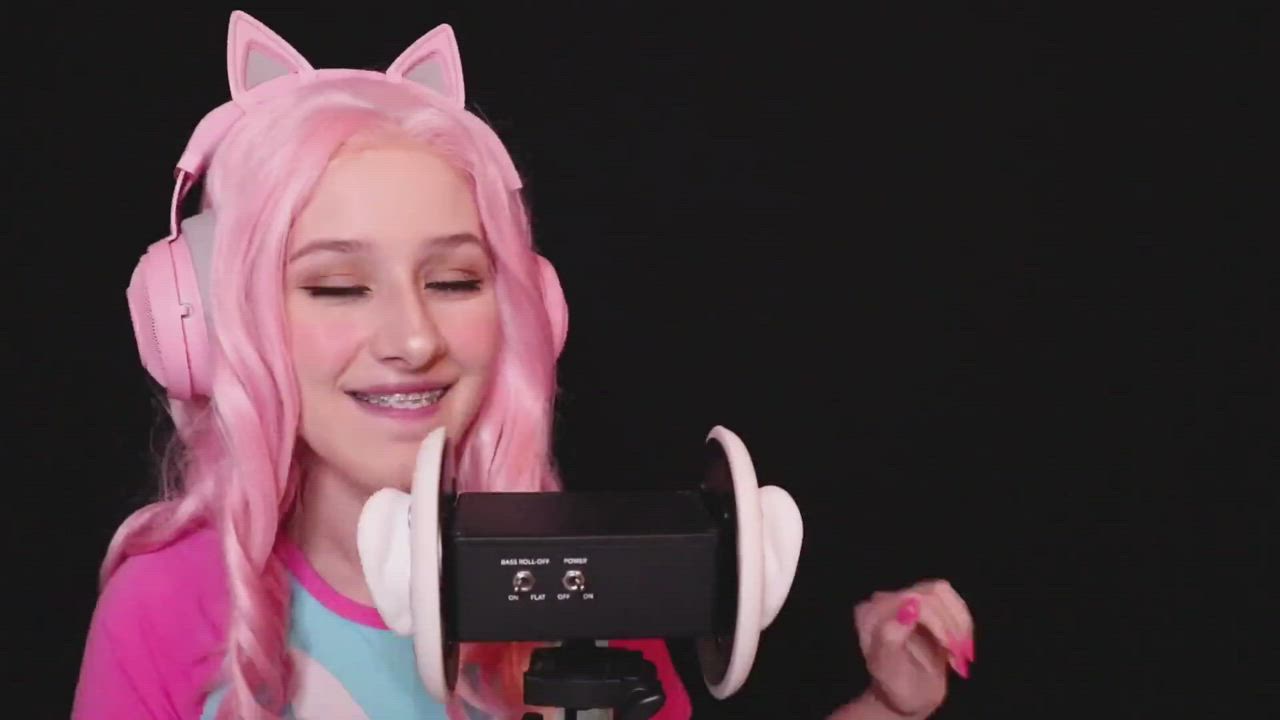 Diddly Asmr Licking + Moaning Full Video In Comments