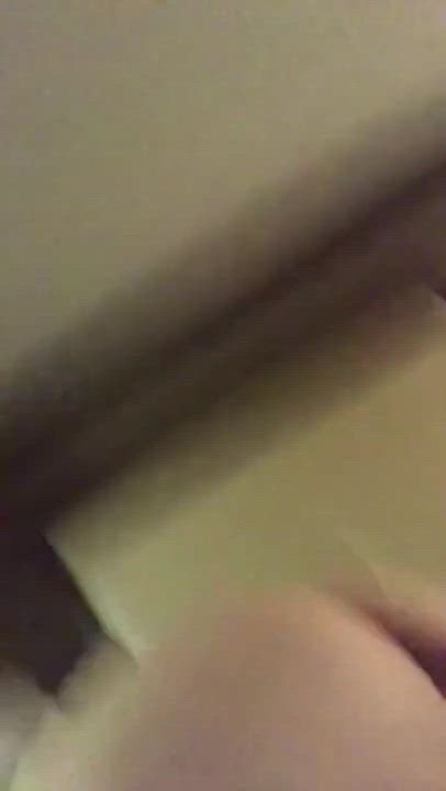 Horny pawg rides me till she cums🤤