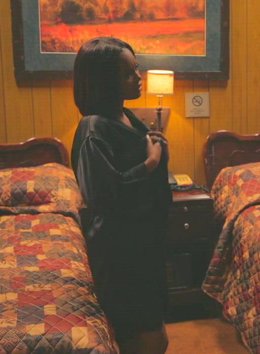 Chinyere Dobson - Beautiful plot reveal in 'All the Queen's Men'
