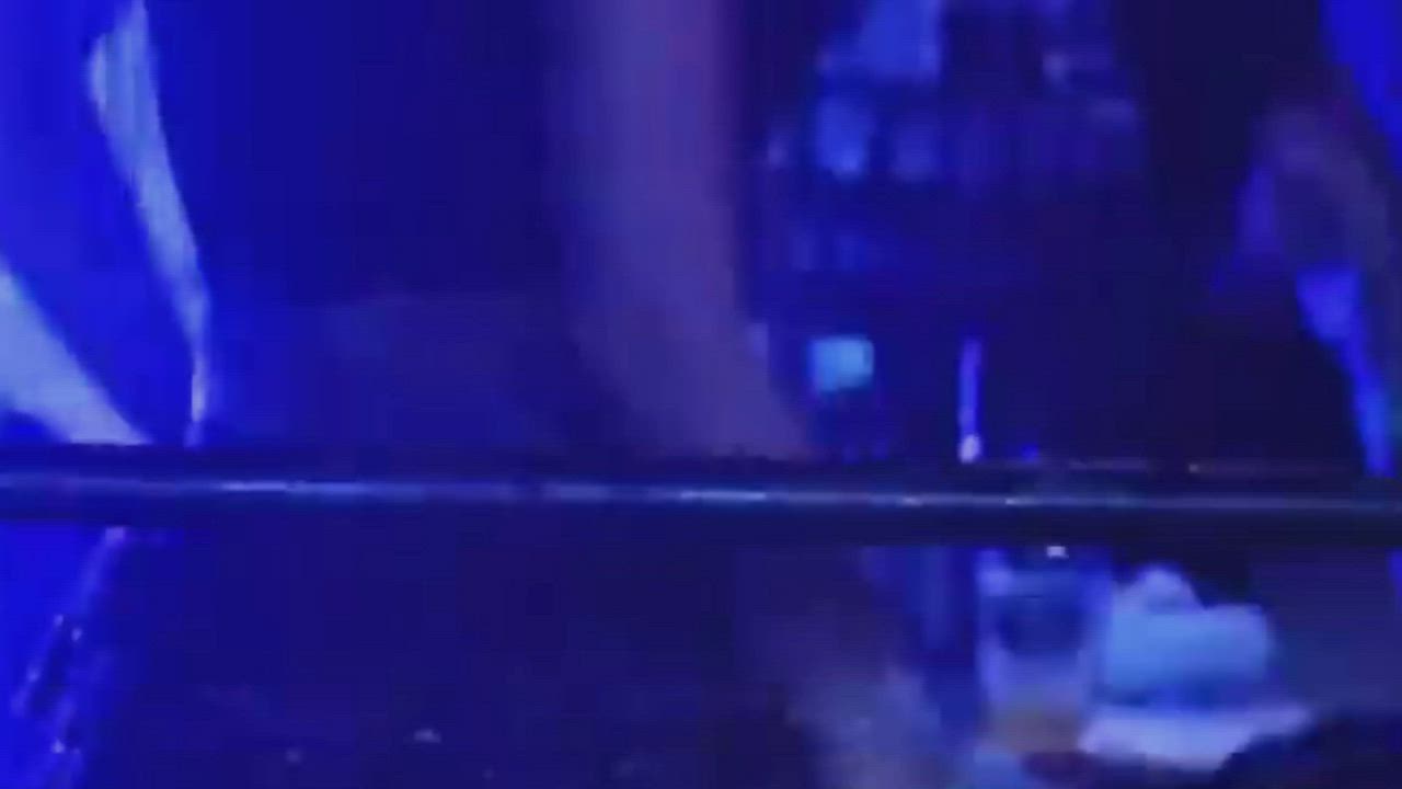 Have you ever did something like this in a dancing club???? I love to have fun