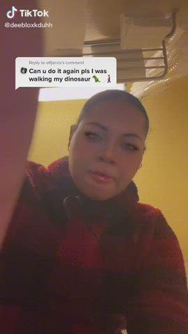 Ass Facesitting TikTok gif