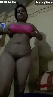 Super Cute Bhabhi With Huge Assets
