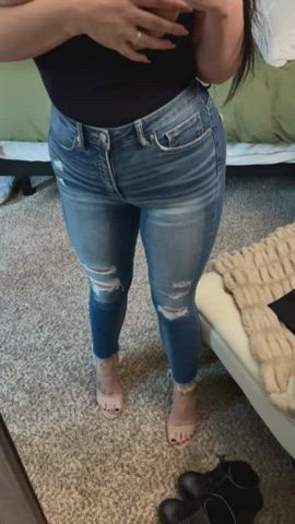Would you smash on a chance to fuck a curvy Latina MILF..?❤️