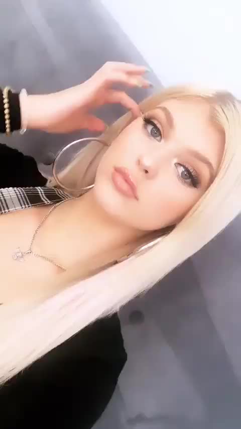 Brooke Taylor and Loren Gray