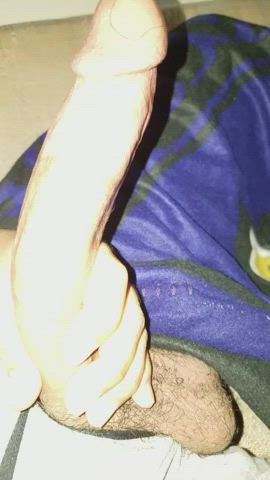 Super horny need some female attention. Any LADIES wanna be my sexting buddy?