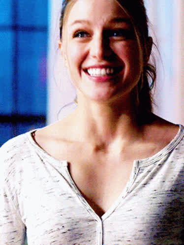 Melissa Benoist has such a fuckable face