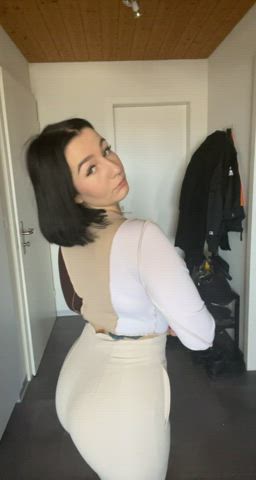 I would fvck everyone who likes my sexy body