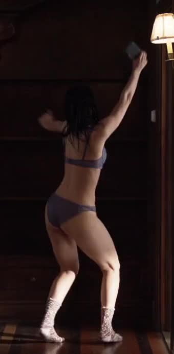 Emmy Rossum - shameless.us.s08e08 dance new
