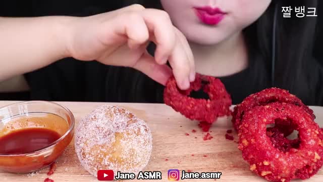 제인_치즈볼, 어니언링 먹방-4