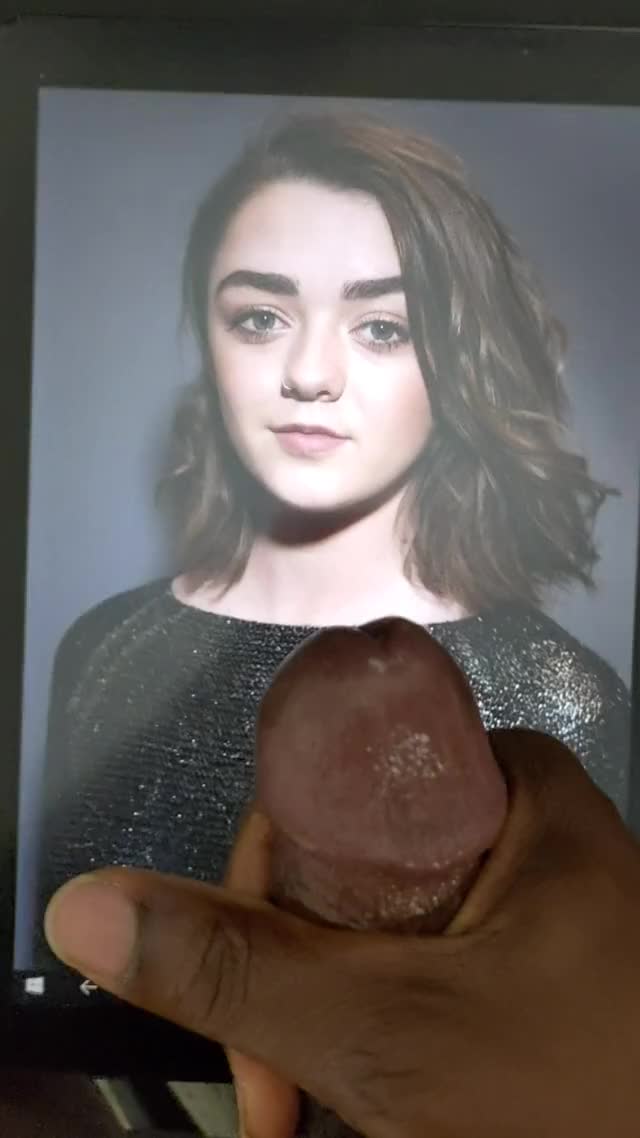 Maisie Williams Cum Tribute 01
