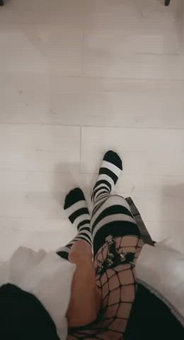 Fucking my femboys bussy :>