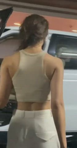Disha's ass crack