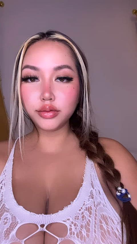 I want you to suck, pinch, massage, lick and knead them! 🫦