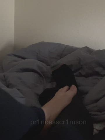 Feet got too sweaty after a long cold day, had to take them off and film at the same