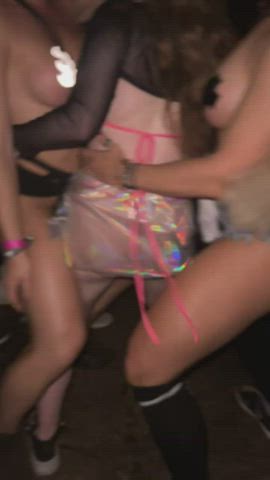No clue how many girls I kissed at ultra last weekend hahaha