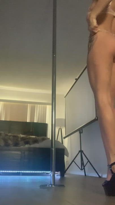 Blonde Pole Dance Stripping gif
