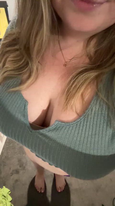 I want cuddles, I promise I’m squishy