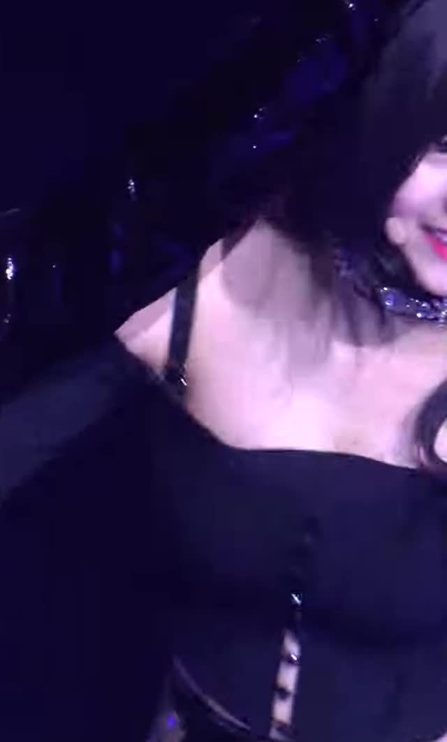Twice - Sana 180214 1