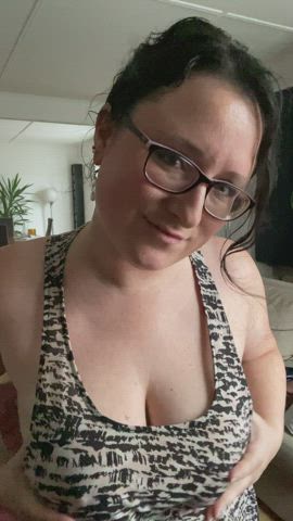I heard you have a thing for curvy moms