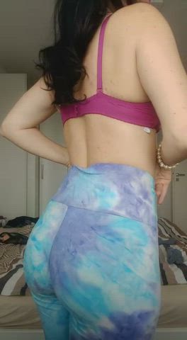 Hey there, Alexandra 22 y.o. from Czech Republic here :)