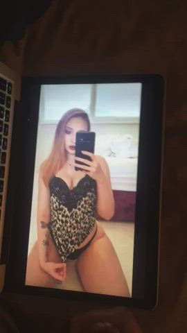 Tribbing rn dm me. Vocal w cumshot