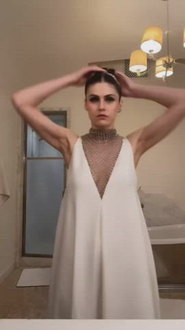 alexandra daddario big tits cleavage gif