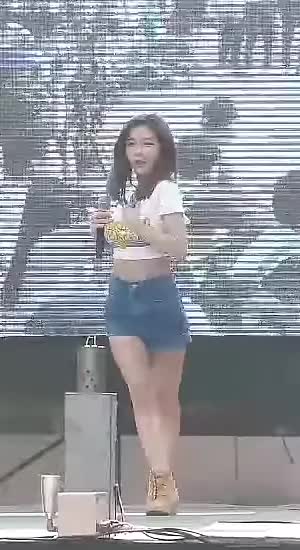 160521 Hyunyoung lipbite (A) loop 2